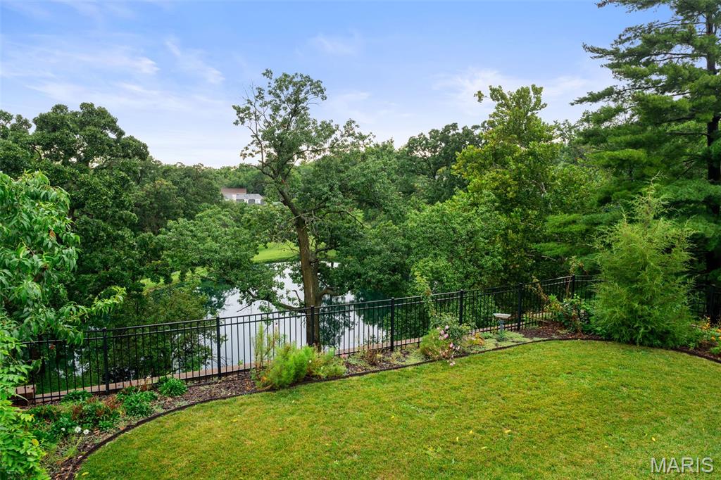 Creve Coeur Place 1 - Residential