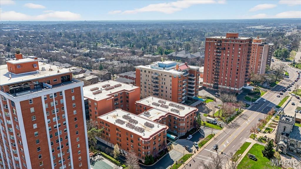 Claytonian A Condo Amd - Residential