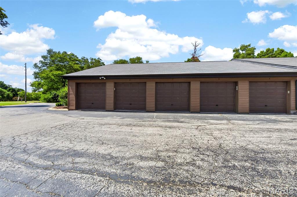 Creve Coeur Station Condo - Residential