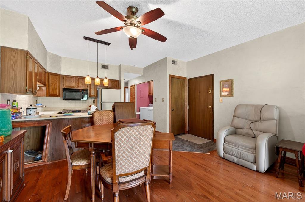Creve Coeur Station Condo - Residential