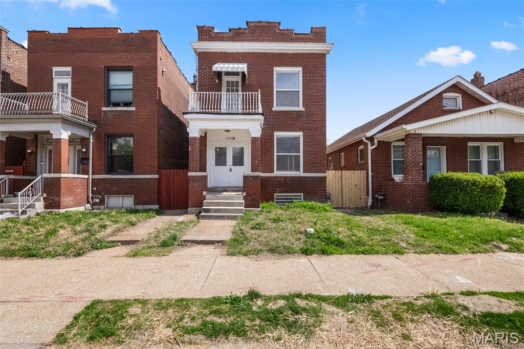 MOTIVATED SELLER. Beautifully renovated 3BR/3BA brick home in the heart of St. Louis featuring over 2,000 sq ft of living space, historic millwork, tall ceilings, and natural wood details throughout. Spacious living/dining area, updated kitchen with gas cooking, main-floor laundry, insulated windows, and full walk-up basement for storage. Upstairs offers generously sized bedrooms including a primary suite. Off-street parking pad with alley access. Conveniently located near Cherokee Street, South Grand, restaurants, shopping, and public transit. Available for lease now! Credit and background check required with application. Priced to sell.