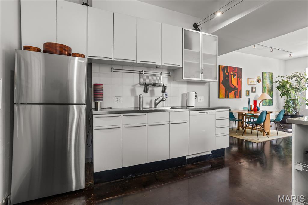 benton park - Residential Income