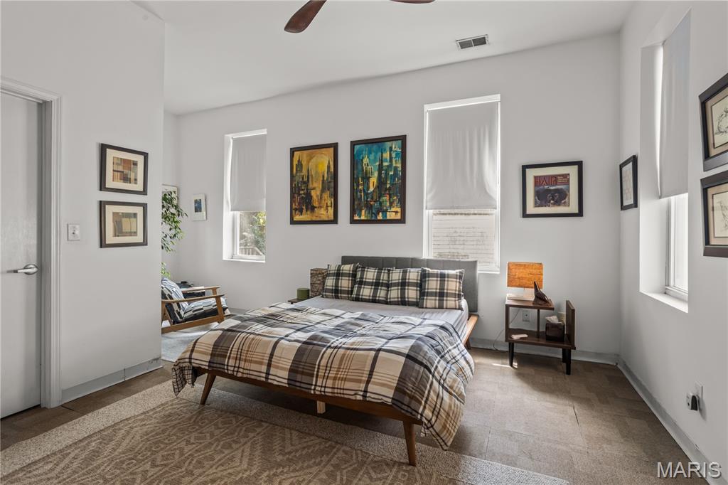 benton park - Residential Income