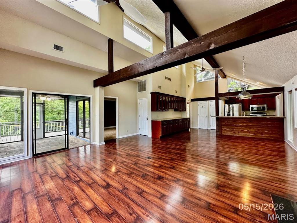 Tan-Tar-A Estates - Residential