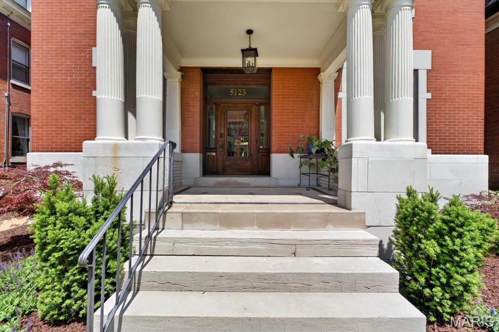 Forest Park Place - Residential
