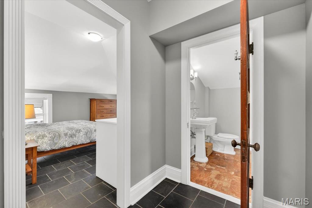 Forest Park Place - Residential