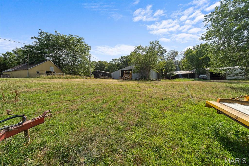 WILLIAMSBURG - Farm