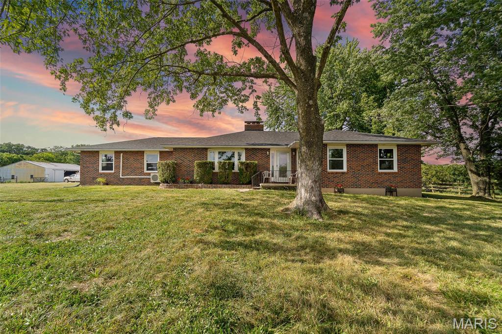 WILLIAMSBURG - Farm
