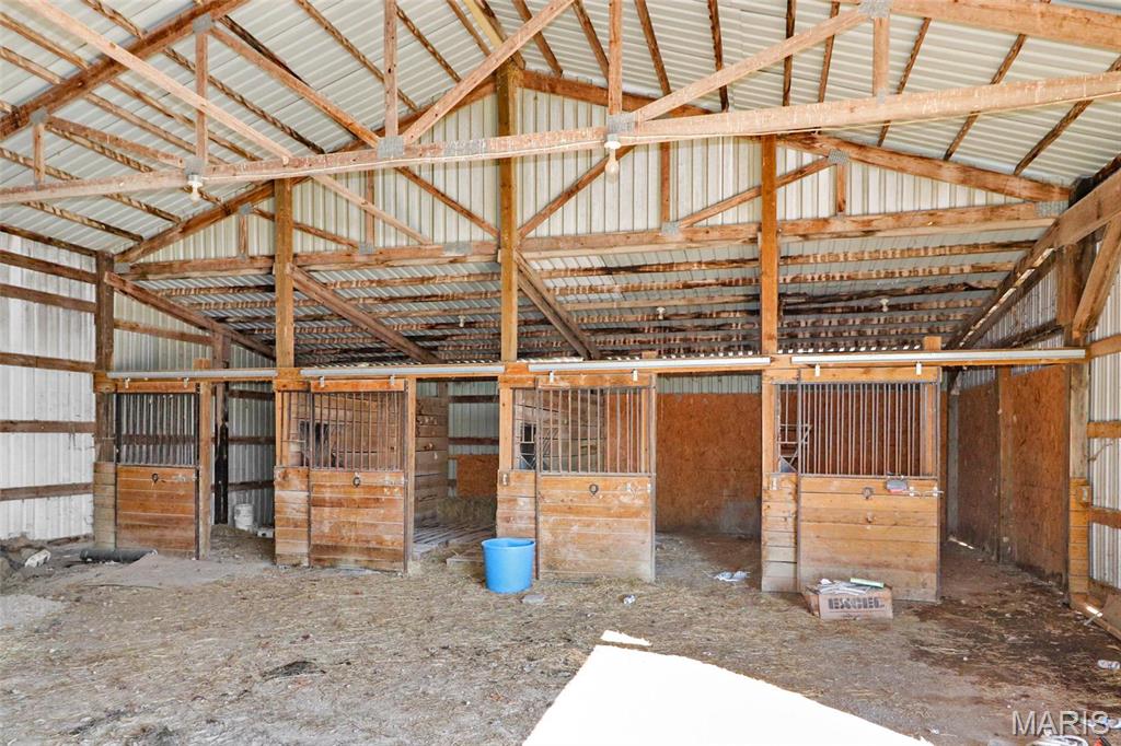 WILLIAMSBURG - Farm