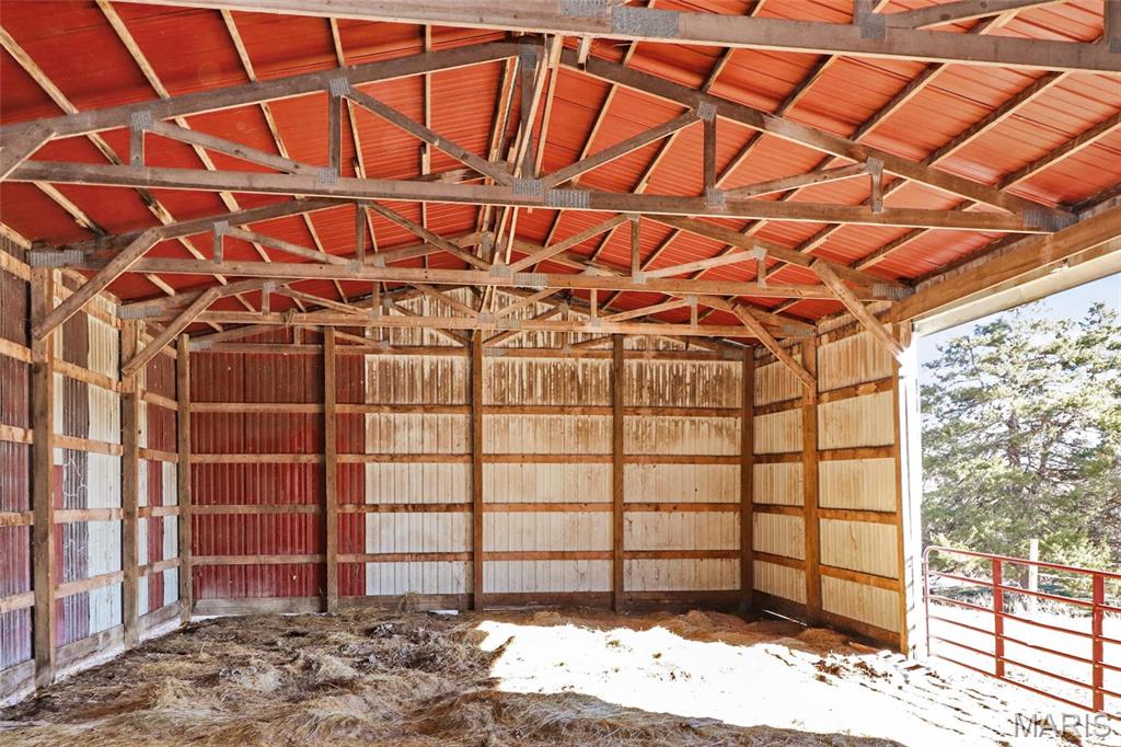 WILLIAMSBURG - Farm