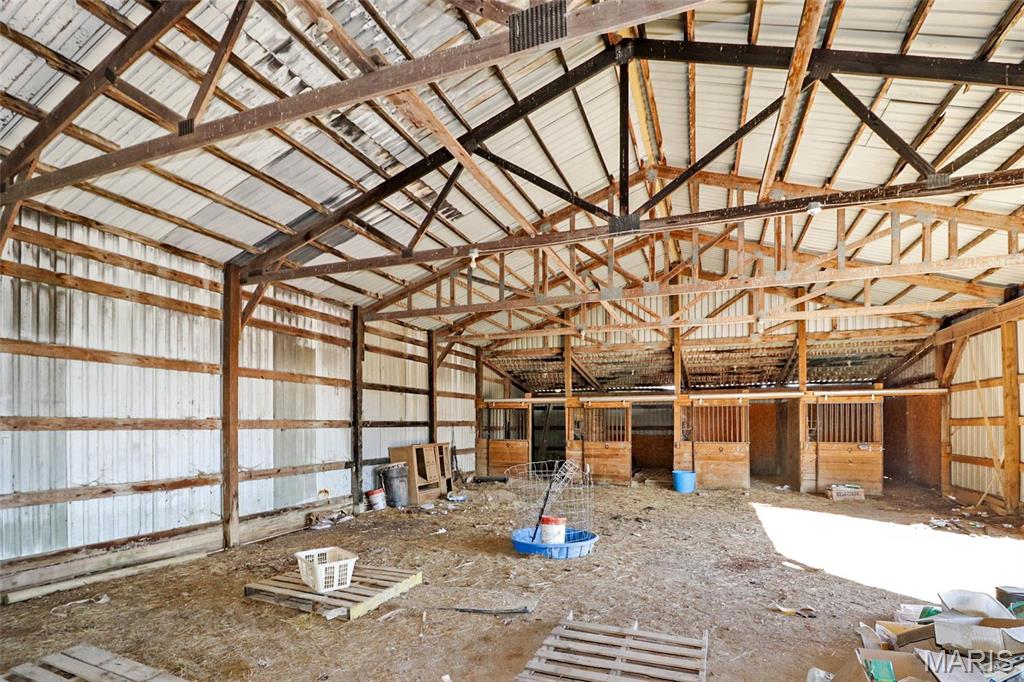 WILLIAMSBURG - Farm