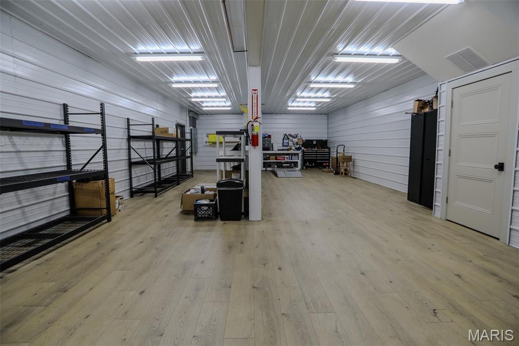none - Commercial Sale