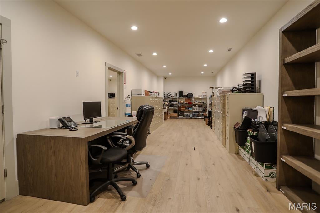 none - Commercial Sale
