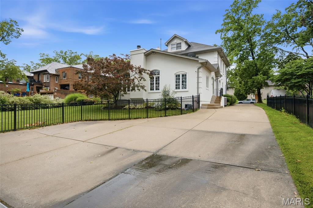 Maryland Terrace - Residential