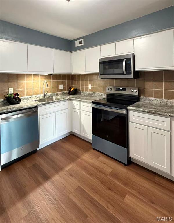 Sherwood Place Condo Seven - Residential