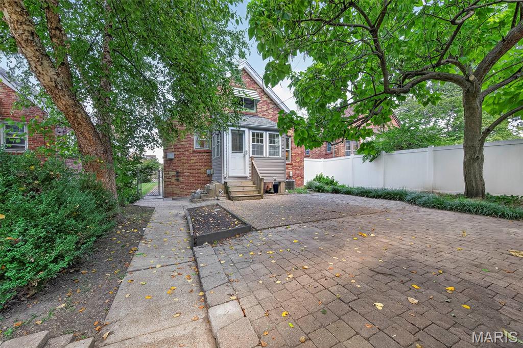 Watson Terrace - Residential