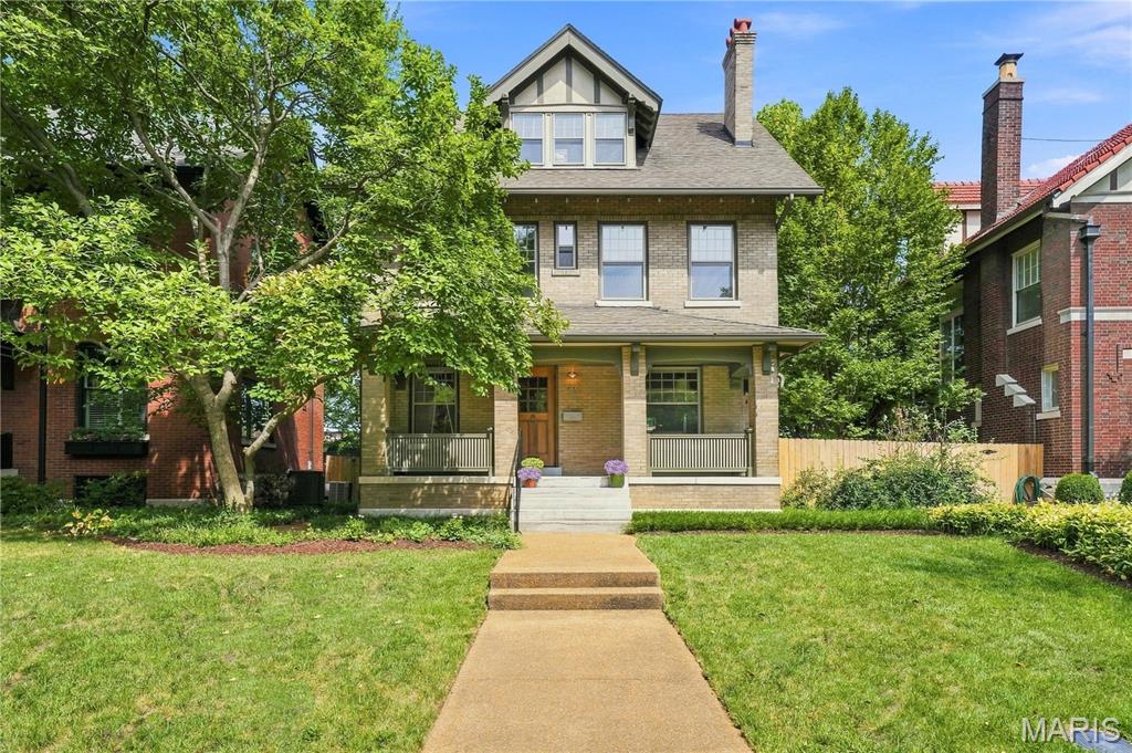 See this elegant 4-bedroom, 3-story Parkview home with its beautiful 1910 architectural details: 9-foot-high ceilings, gleaming oak floors, rich craftsman-moldings and magnificent stained glass windows.  Dining room opens to brand-new large deck -- perrfect for entertaining.  Owner lovingly restored many of the original architectural details and installed gorgeous modern bathrooms.  Primary suite has large walk-in closet, and private access to the well-designed bathroom.  Light-filled third floor could be a family room or bedroom.  PLUS, property boasts a newly renovated 2-car brick garage with an attached brick carriage house (12'x16') that could be turned into a workshop or studio.  

Parkview is known as an "urban oasis" with its curving tree-lined streets walkways and parks -- enter Parkview and the temperature feels 10-degrees cooler in summer!  As a private neighborhood, residents love living here.  The neighborhood sponsors in-park concerts and cook-offs, plus special events for kids who often can be seen playing games in the parks.  Parkview is on the National Register of Historic Places. See website for Indentures, neighborhood info, occupancy (single family only) and building restrictions: http://www.parkviewneighborhood.org/new-residents.  It's an easy walk to Washington University and Forest Park, the Loop and the Metro.