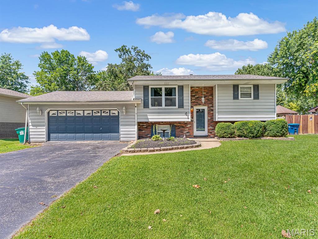 Welcome to 41 Steelecrest! Tucked away on a quiet cul-de-sac, this charming 3-bedroom, 2-bath home offers comfortable living. An open living and kitchen area are perfect for entertaining. Stepping outside to the large deck that overlooks the spacious fenced-in backyard—perfect for relaxing, entertaining, pets, and play. The oversized garage provides fantastic additional space for vehicles, storage, or hobbies. The lower level has lots of space in the family room for movie nights, a nice sized bedroom, utility room with storage, and a full bathroom. With a great cul-de-sac location, generous outdoor space, and a functional layout, this home has so much to offer. Come take a look and see all the possibilities at 41 Steelecrest!
