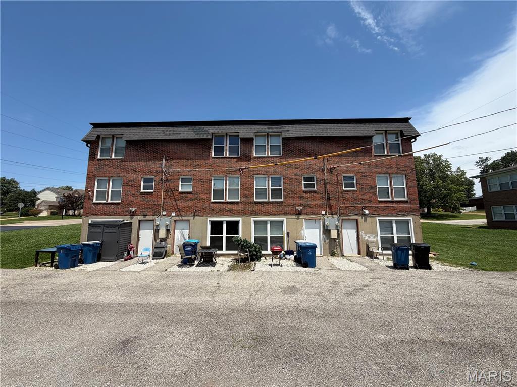 Reavis Gardens - Residential Income