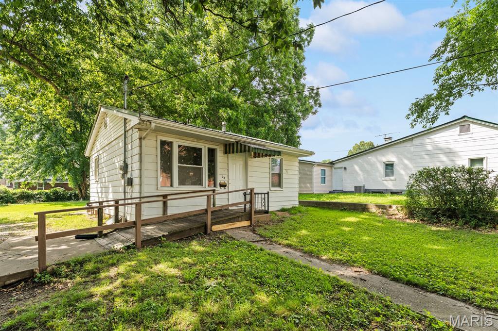 West Belleville 1st Add - Residential