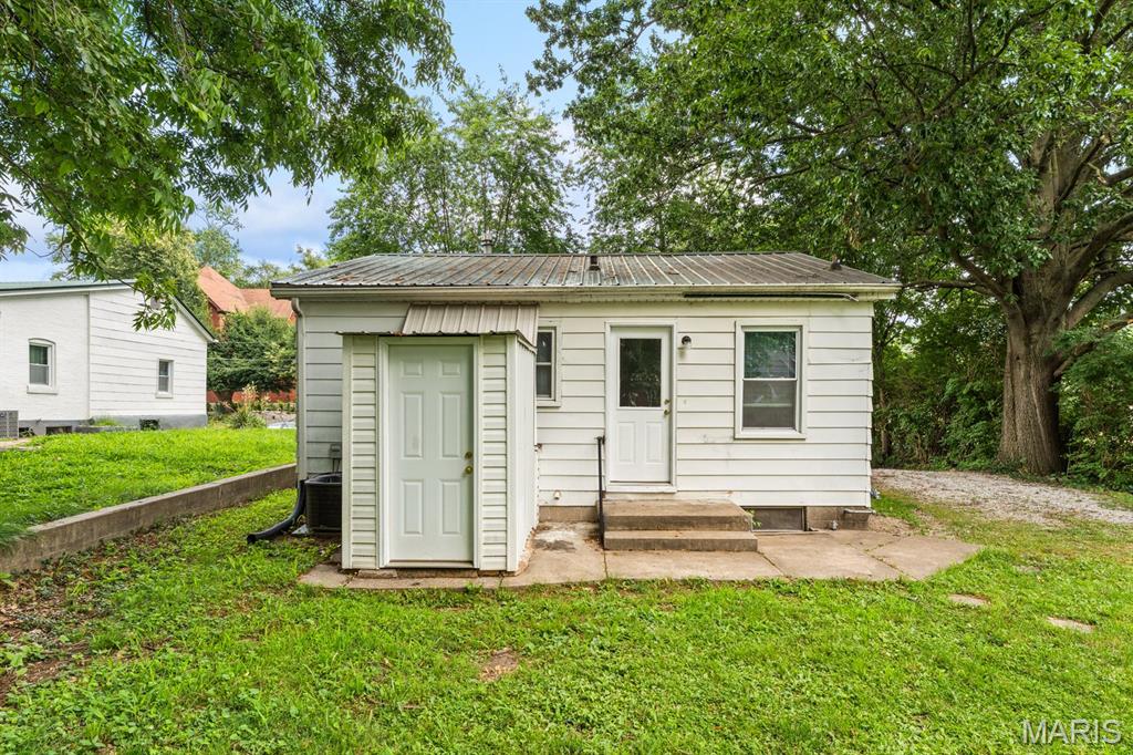 West Belleville 1st Add - Residential