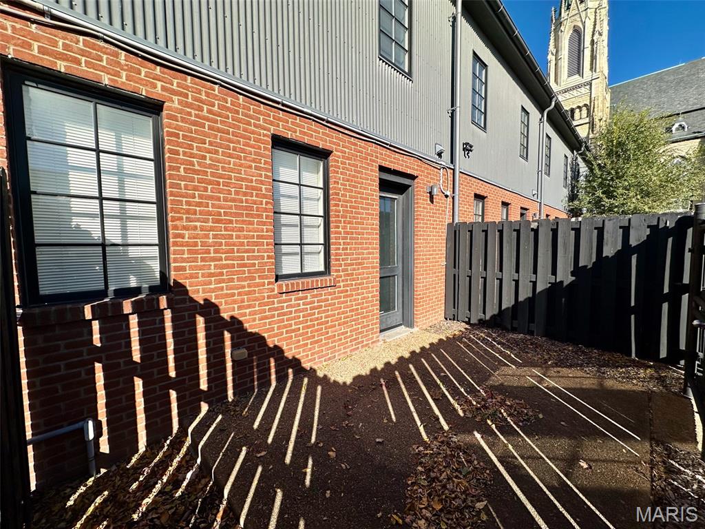 Soulard - Commercial Lease