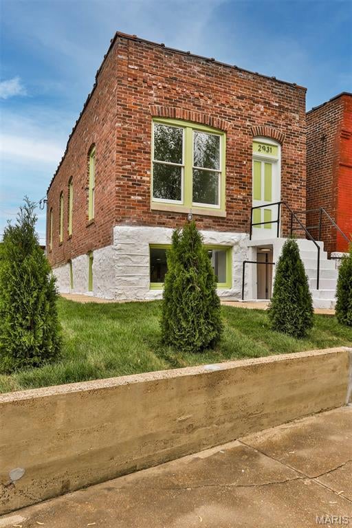 Welcome home to 2931 Indiana Ave!  This vibrant 3-bedroom, 2.5-bathroom home nestled in the heart of Benton Park beautifully blends the character of its original design with modern-day comfort. From the original exposed brick and stone accents to the stunning staircase with custom ironwork, this home is full of unique details you won’t find in a typical renovation. This home features updated electrical, plumbing, and major systems, along with a beautifully updated kitchen featuring quartz countertops, modern cabinetry, stainless steel appliances. Updated bathrooms and modern finishes throughout complete the look while preserving the home’s one-of-a-kind character.
Enjoy a fantastic location just minutes from Soulard Market, Benton Park Lake, Downtown St. Louis, the St. Louis Zoo, and some of the city’s favorite restaurants, entertainment, and attractions. With convenient access to major highways, getting around St. Louis is a breeze. This property also offers a detached garage. 

Come experience the perfect blend of original character with modern comfort in one of Benton Park’s most desirable locations. 2931 Indiana Ave is ready to welcome you home!