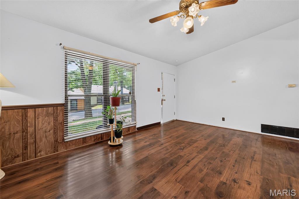 Sugartree 8 - Residential