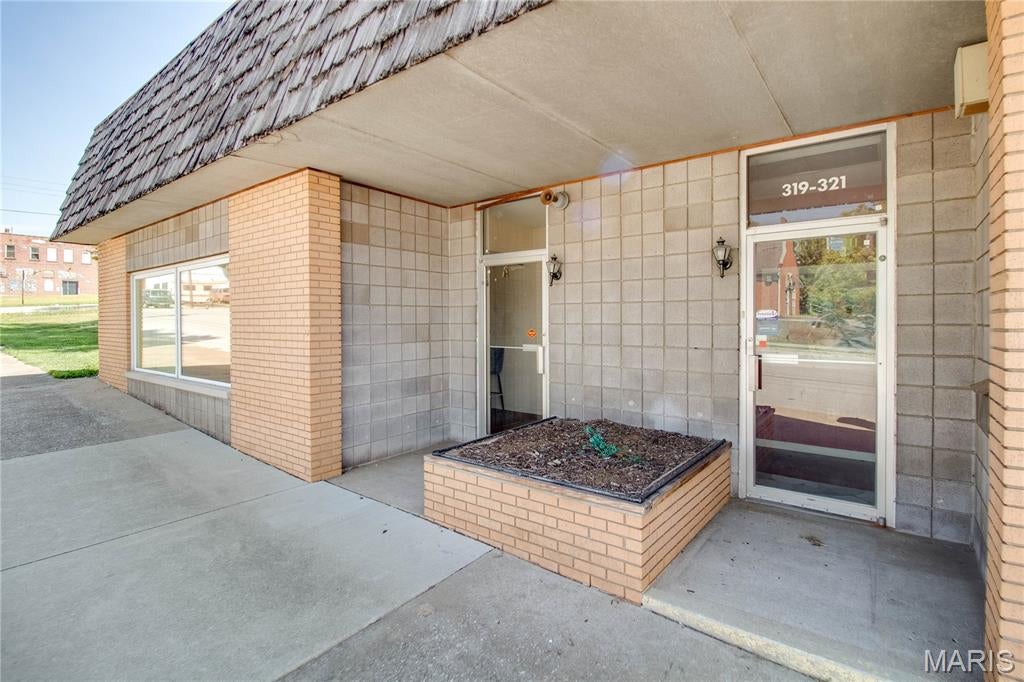 Hunter & Russells Add - Commercial Sale