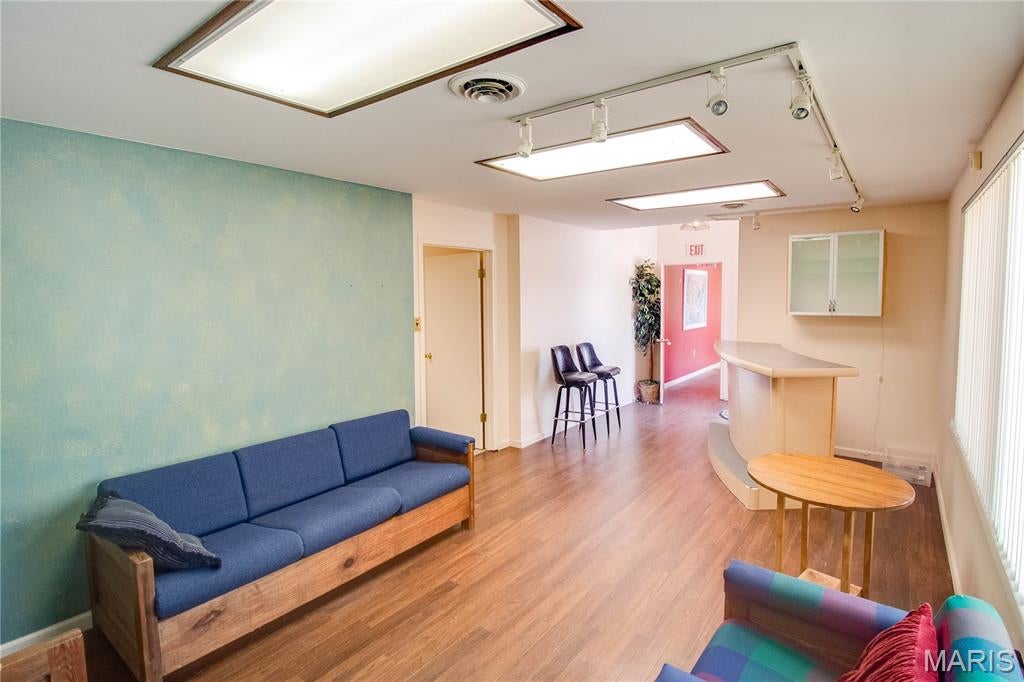 Hunter & Russells Add - Commercial Sale