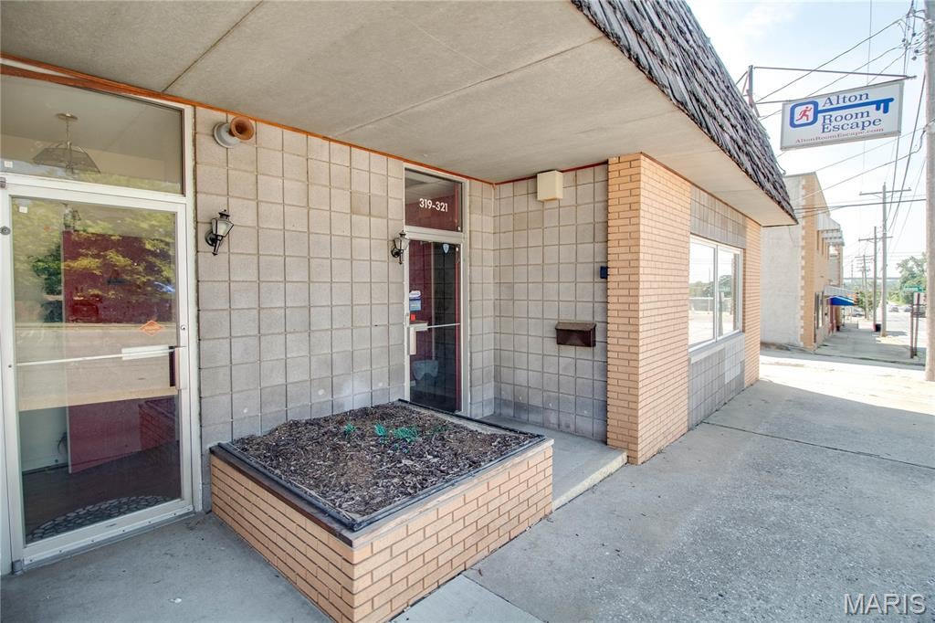 Hunter & Russells Add - Commercial Sale