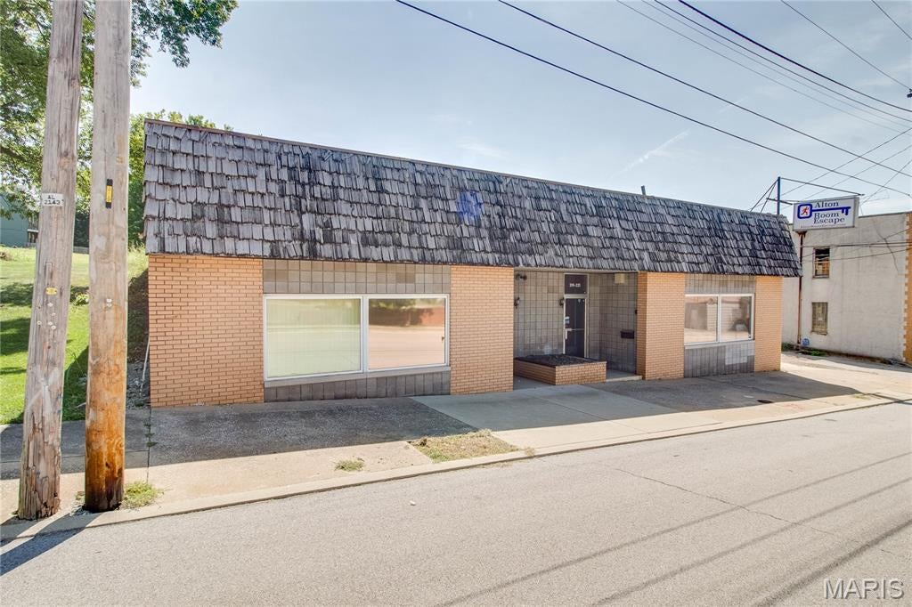 Hunter & Russells Add - Commercial Sale