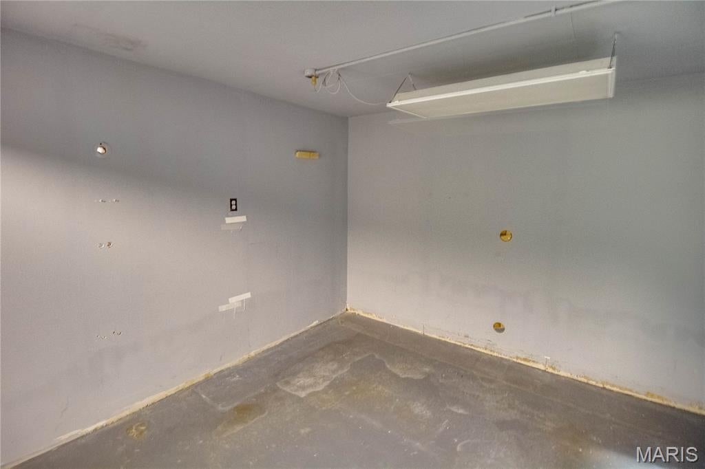 Hunter & Russells Add - Commercial Sale