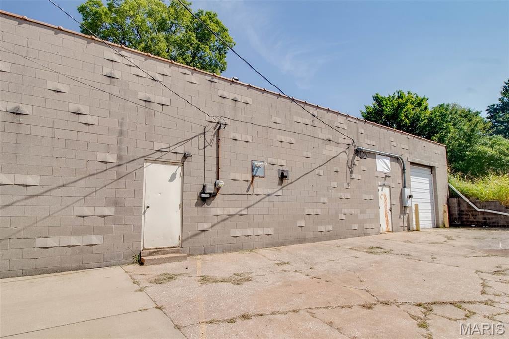 Hunter & Russells Add - Commercial Sale