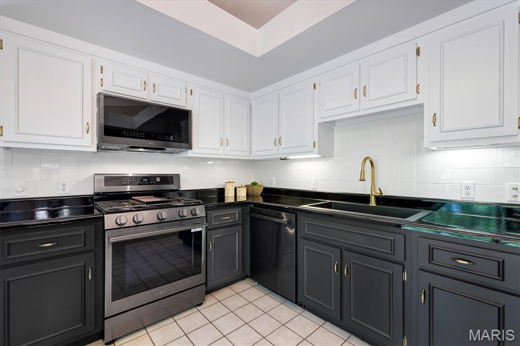 Strohm Place - Residential
