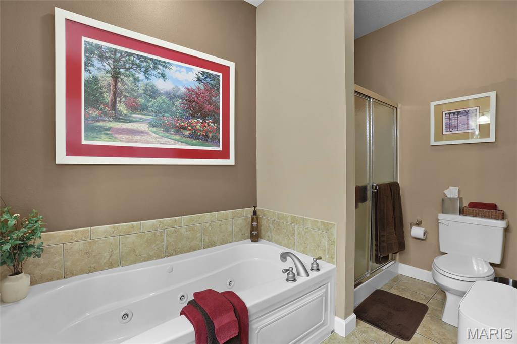 Villas/Stonebridge Condos - Residential
