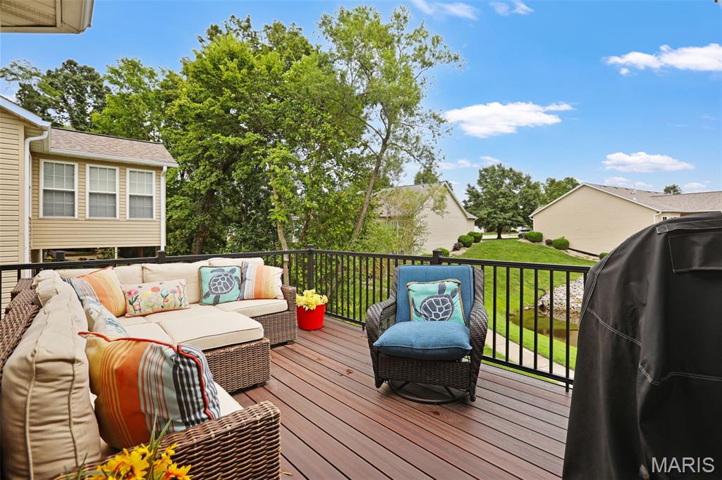 Villas/Stonebridge Condos - Residential