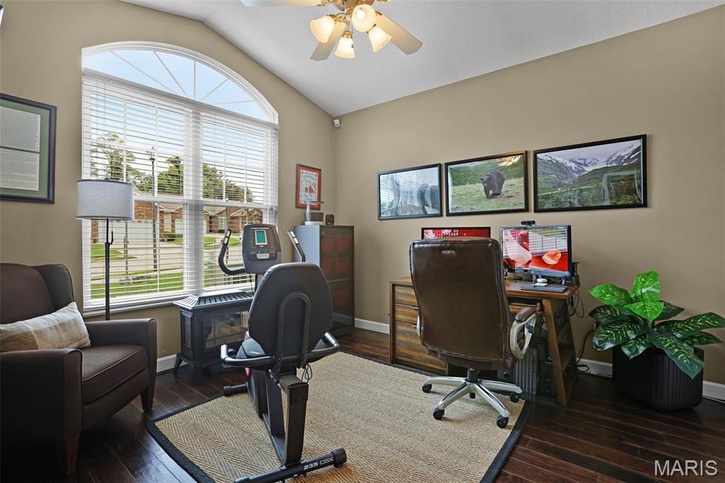 Villas/Stonebridge Condos - Residential