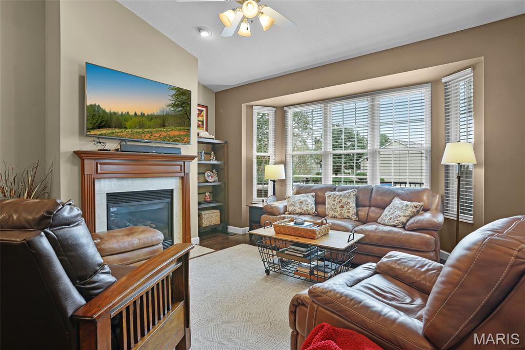 Villas/Stonebridge Condos - Residential