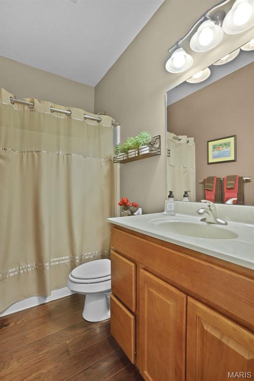 Villas/Stonebridge Condos - Residential