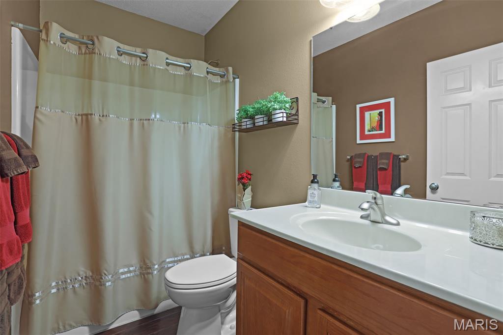 Villas/Stonebridge Condos - Residential