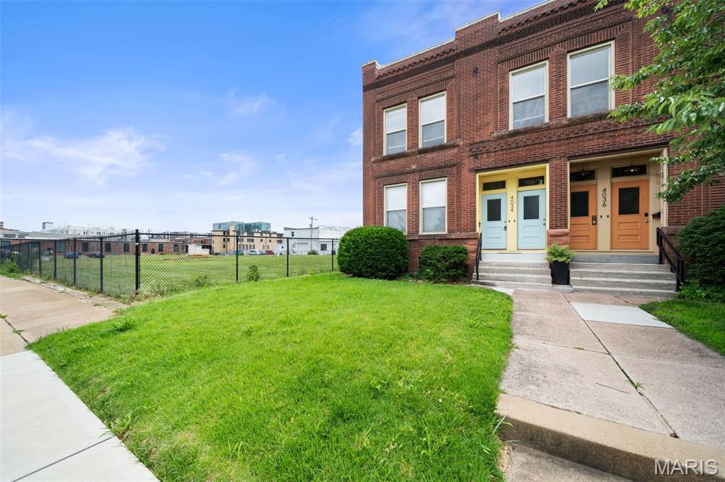 Laclede Condo - Residential