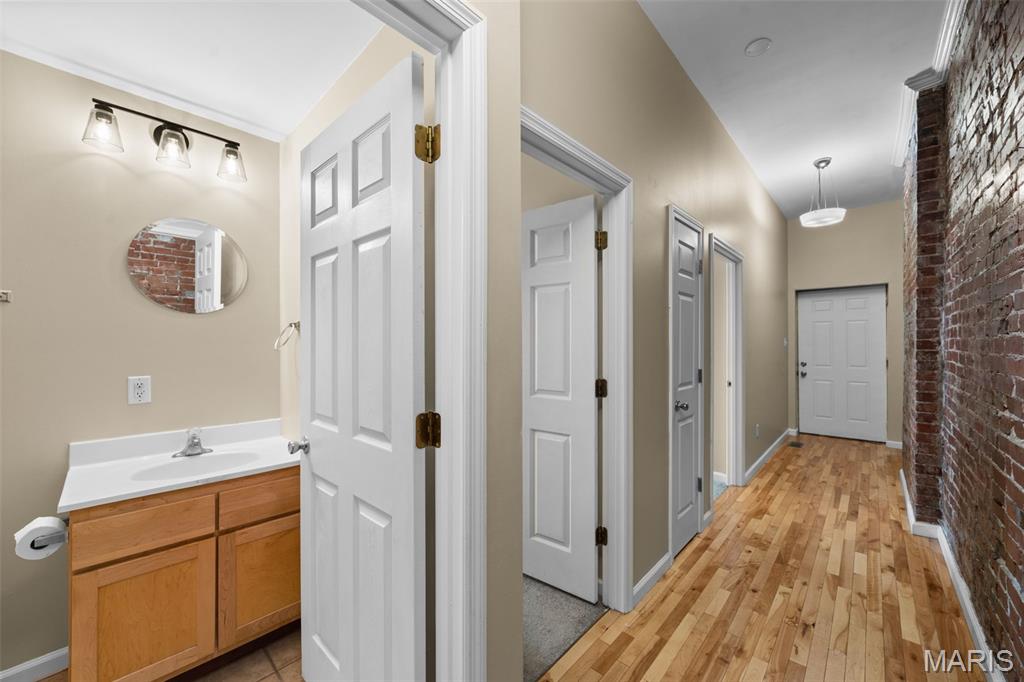 Laclede Condo - Residential