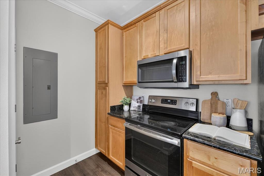 McKnight Crossing At Tilles Park - Residential