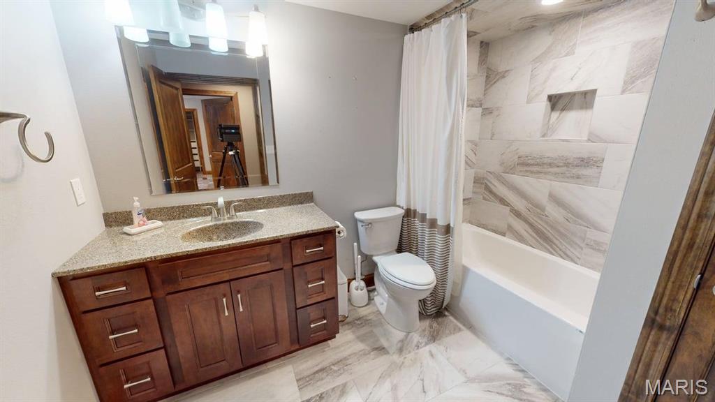 Fenton Farms Estates - Residential