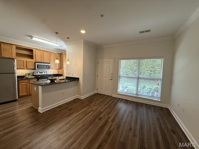 McKnight Crossing At Tilles Park - Residential