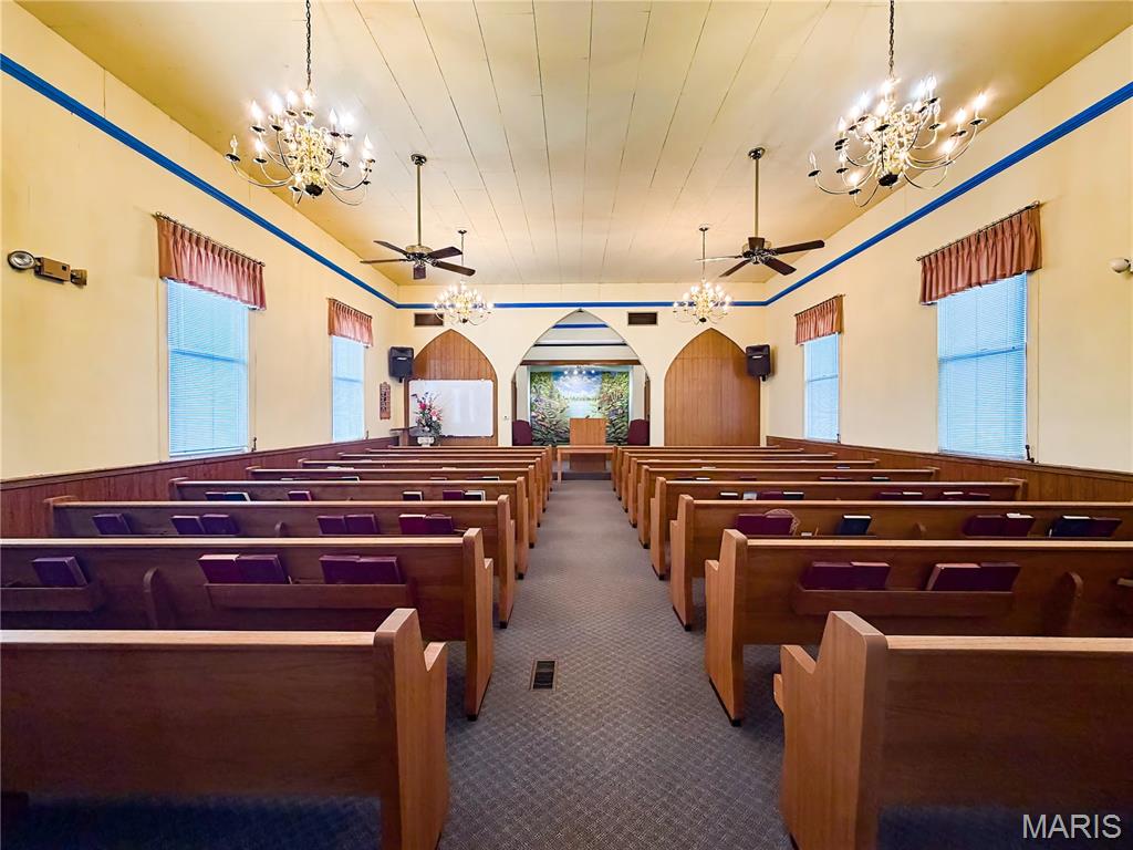 Town Of Fenton - Commercial Sale