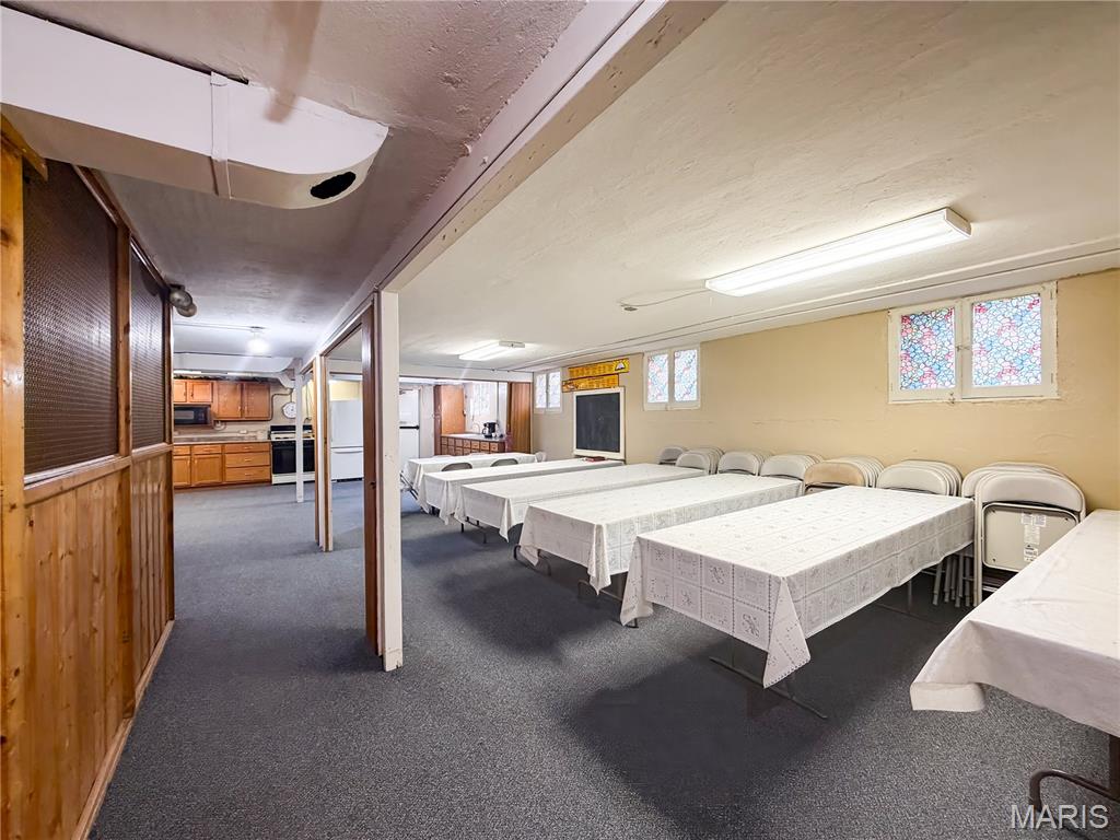 Town Of Fenton - Commercial Sale