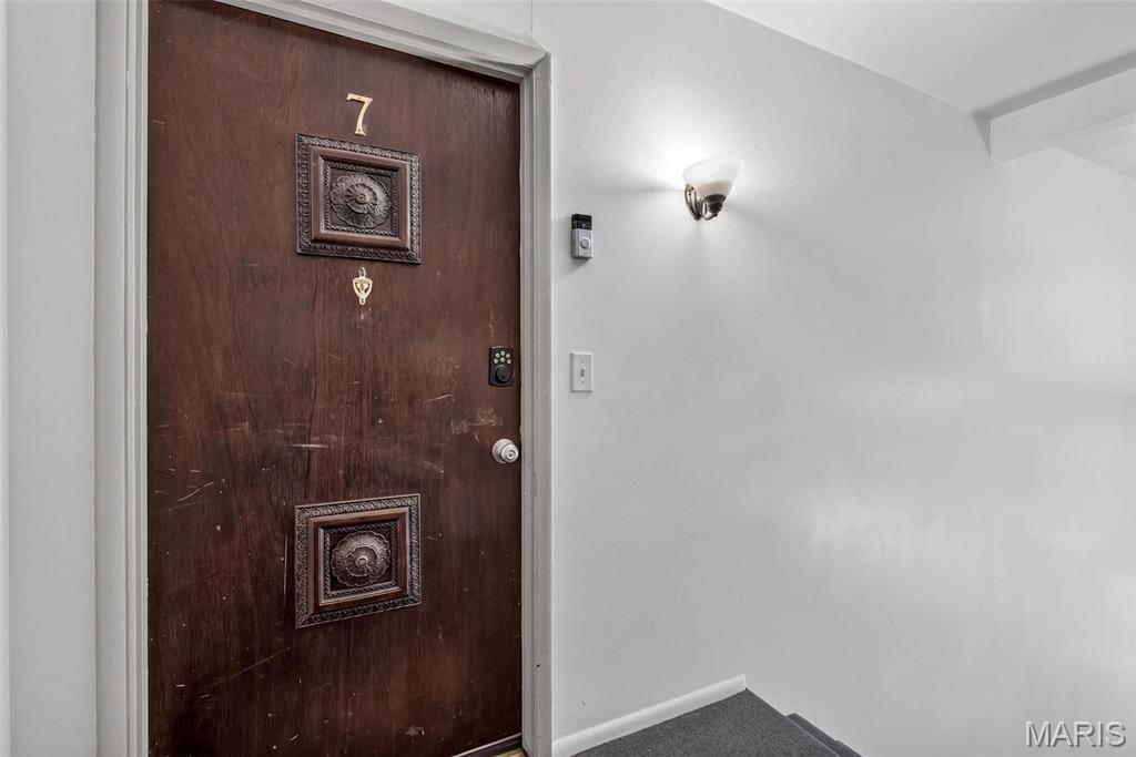 Sunset Hills Condo - Residential