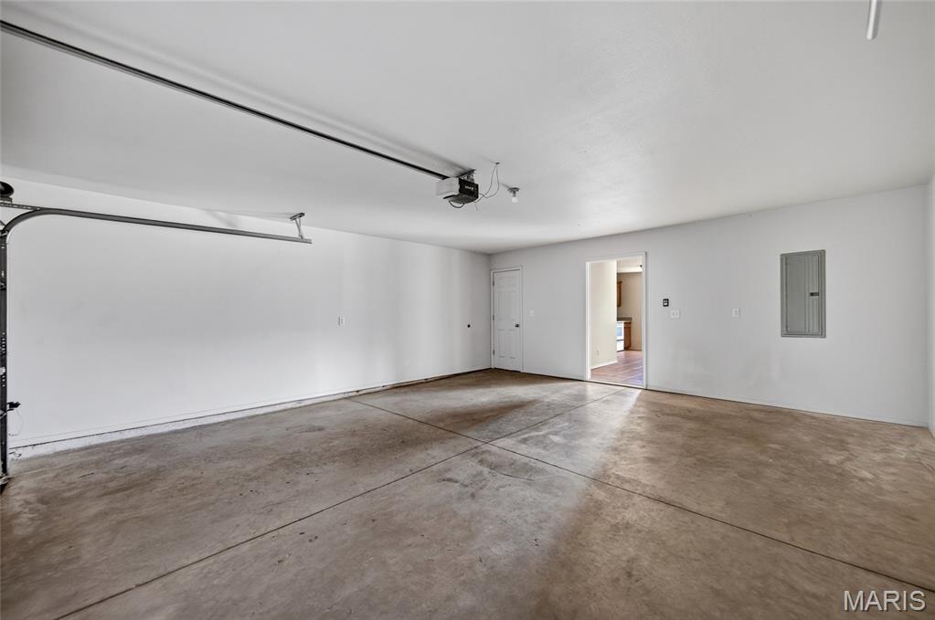HICKORY VALLEY FOURTH ADDITION - Residential